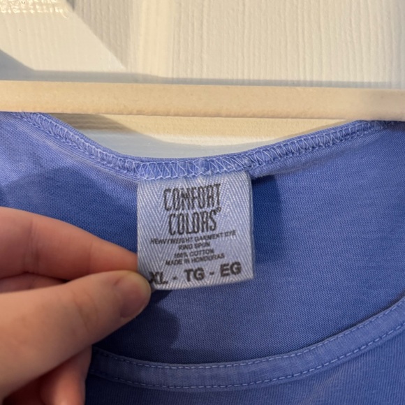 Comfort Colors Blue 'Dog Mom' Tank Top - Picture 3 of 3